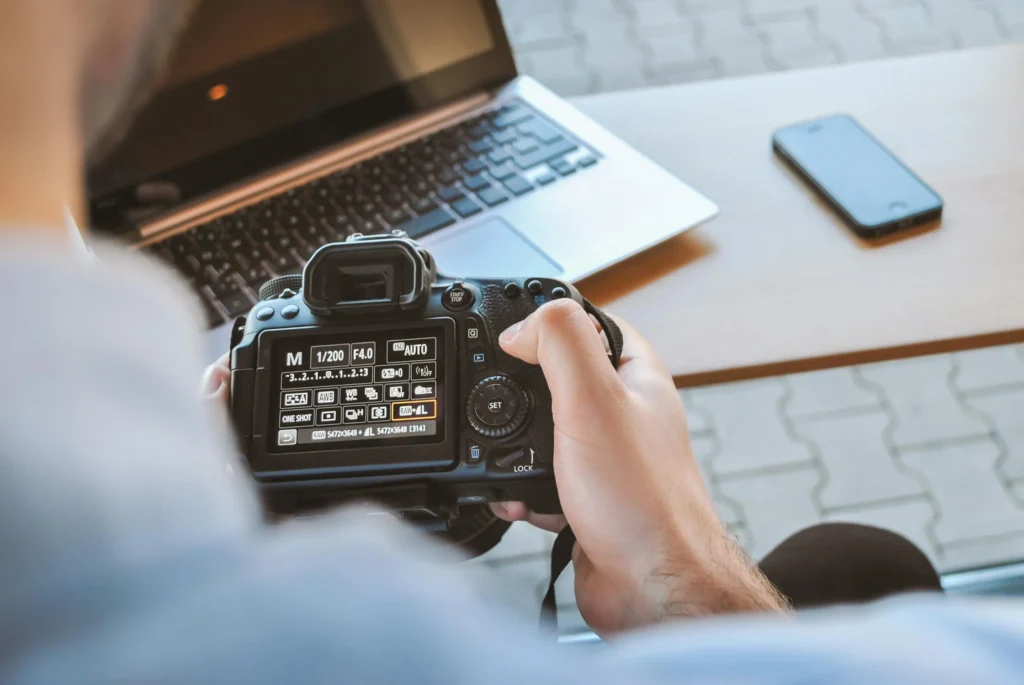 best cameras for travel vlogging